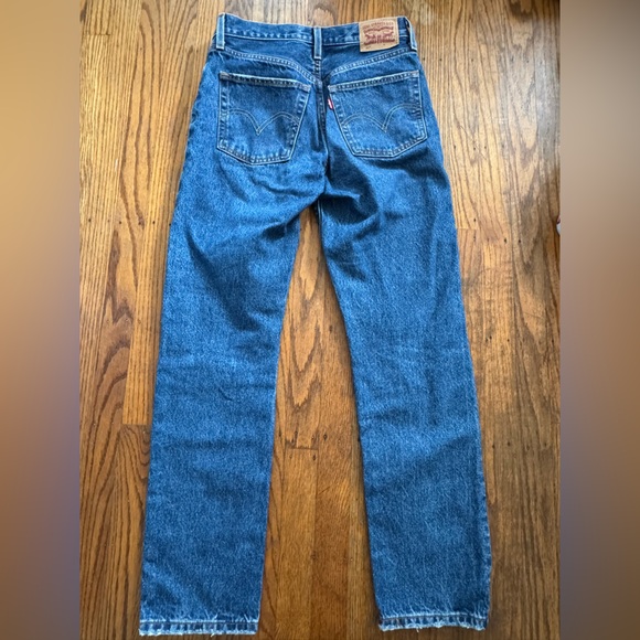 Levi’s 501 - Picture 5 of 7